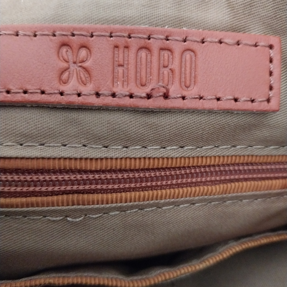 Women HOBO International Crossbody Purse, NWOT - Picture 6 of 11